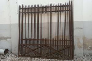 GRANDE CANCELLO D'EPOCA IN FERRO BATTUTO A MANO