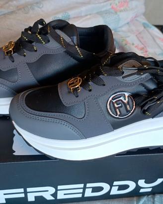 Scarpe originali Freddy