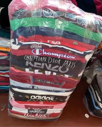 LOTTO STOCK ABBIGLIAMENTO MIX – 25 PEZZI TOTALI –