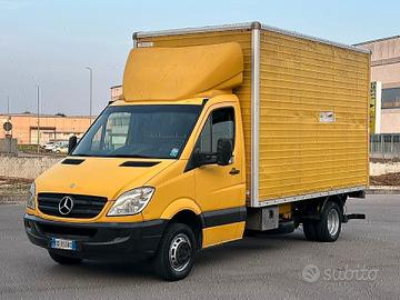 MERCEDES SPRINTER CON PEDANA CARICATRICE SUPER PRE