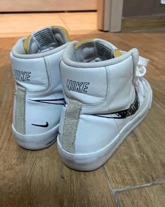 Scarpe nike blazer mid