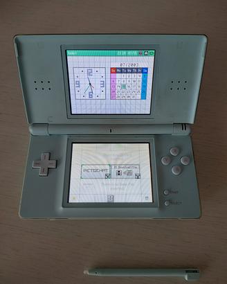 Nintendo DS lite