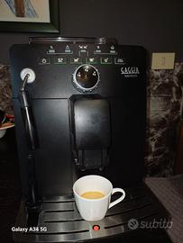 Macchina del caffe in grani  gaggia naviglio