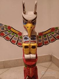 Totem de Madagascar originale in legno.