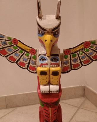 Totem de Madagascar originale in legno.