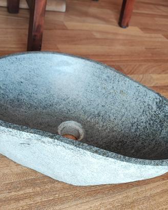 Lavabo in pietra naturale a 300 € - Nuovo