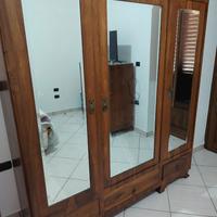 Camera da letto in legno di castagno
