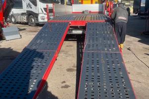 Iveco stralis pianale con rampe
