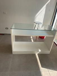 Consolle in legno laccato biancon ripiano in vetro