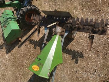 Motocoltivatore con barra falciante bilama