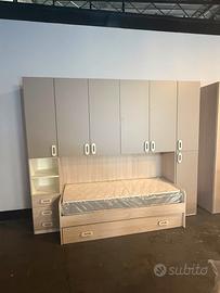 Camera da letto cameretta e cucina tutto nuvo