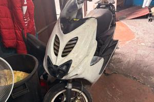 Yamaha Aerox da competizione