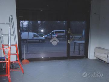 MONOLOCALE A FERRARA