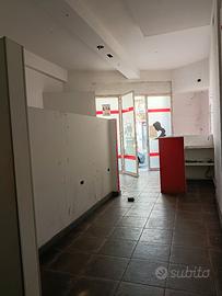 locale commerciale 
