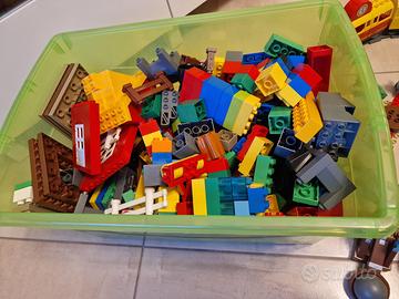 LEGO DUPLO diversi formati con trenino e altro