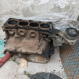 Monoblocco motore fiat panda 141 1000
