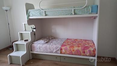 Letto a Castello Doimo con scaletta/contenitori