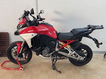 Ducati Multistrada V4S Travel & Radar