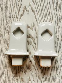 2 Portasciugamani anni '40 in porcellana bianca