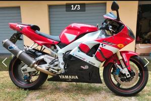 Yamaha R1