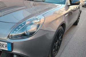 auto alfa romeo giulietta