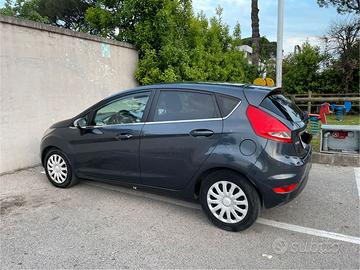 Ford Fiesta 1.4 TDCI Titanium - 5 porte