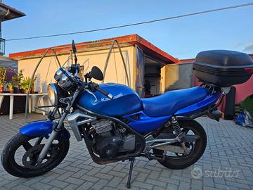Moto Kawasaki ER5