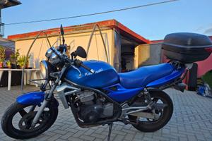 Moto Kawasaki ER5