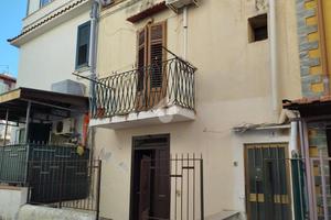 2 LOCALI A PALERMO