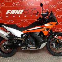 KTM 890 Adventure .