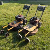 Tosaerba trazionato piatto frontale