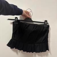 Top nero a balze con pieghe - Zara