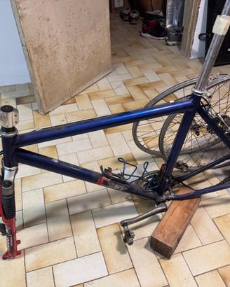 Telaio MTB marca SINTESI in alluminio taglia L