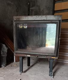 Inserto a legna L’ARTISTICO con vetro, camino