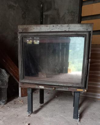 Inserto a legna L’ARTISTICO con vetro, camino