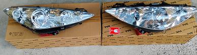 Fari dx e sn “TYC” per PEUGEOT 308 e RCZ