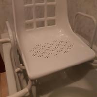 seggiolino x lavaggio adulti nella vasca bagno 