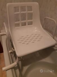 seggiolino x lavaggio adulti nella vasca bagno 