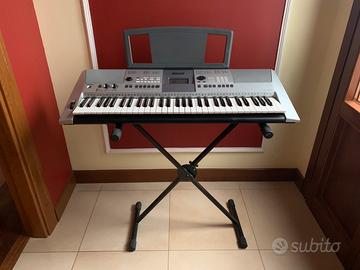 Digital keyboard yamaha psr-e413