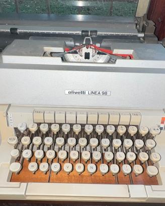 Macchina da Scrivere Olivetti