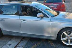 Audi A4 Avant 3.0 V6 TDI MANUALE