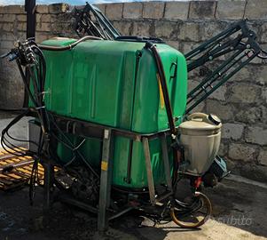 Trattore Botte Unigreen idraulica 1000LT anno 2010