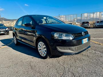 VOLKSWAGEN POLO 1.6 TDI 90 CV *NEOPATENTATI*
