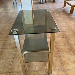 Carrello in ottone e vetro fume’ vintage