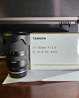 Tamron 17-70mm f/2.8 Di III-A VC RXD per APS C