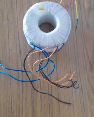 Trasformatore toroidale da 27V-15A