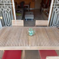 Tavolo e sedie da esterno