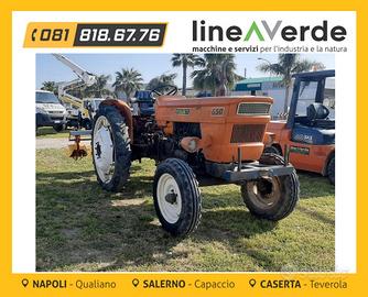Trattore FIAT 650 con ruote da semina