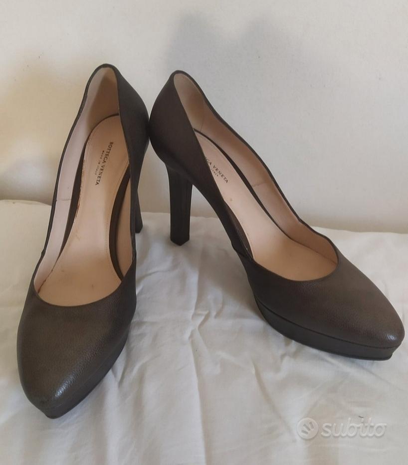 Scarpe comode a pianta larga Vendita in Abbigliamento e