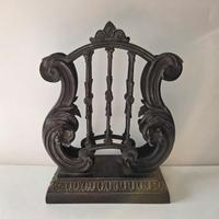 Antico porta lettere a forma di lira in bronzo